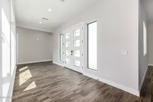 9818 S 7th Pl, Phoenix, AZ 85042 - Photo 8