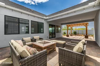 9818 S 7th Place, Phoenix, AZ 85042 - Photo 38