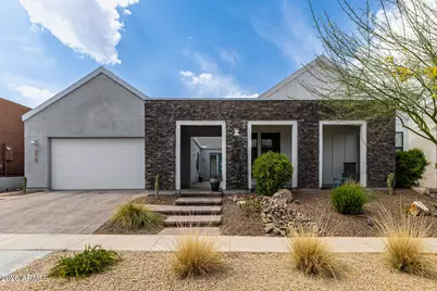 9818 S 7th Place, Phoenix, AZ 85042 - Photo 1