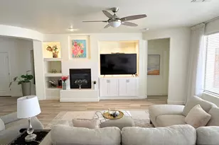 862 E Gemini Pl, Chandler, AZ 85249 - Photo 4