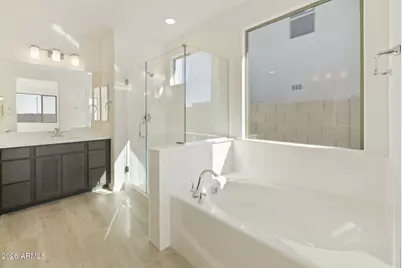 15667 W Mercer Lane, Surprise, AZ 85379 - Photo 44