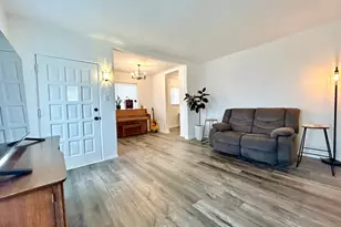 702 Paxton Ave, Miami, AZ 85539 - Photo 14