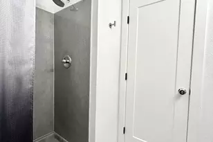 702 Paxton Ave, Miami, AZ 85539 - Photo 10