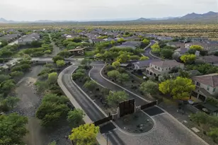 114 E Pasaro Dr, Phoenix, AZ 85085 - Photo 32