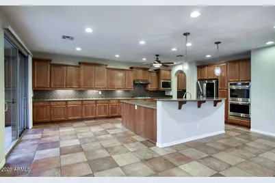 3985 E Hummingbird Lane, Phoenix, AZ 85050 - Photo 10