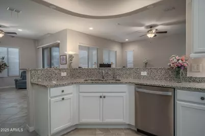 16527 W Valencia Drive, Goodyear, AZ 85338 - Photo 10