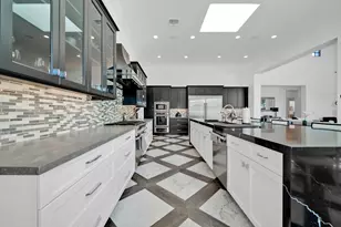 4819 N 68th Pl, Scottsdale, AZ 85251 - Photo 8