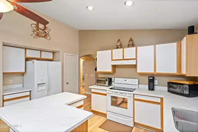 12131 W Scotts Drive, El Mirage, AZ 85335 - Photo 10