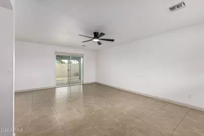 5017 N 64th Avenue, Glendale, AZ 85301 - Photo 12