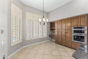 415 E Desert Wind Dr, Phoenix, AZ 85048 - Photo 12