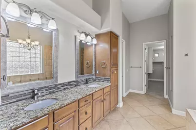 415 E Desert Wind Drive, Phoenix, AZ 85048 - Photo 24