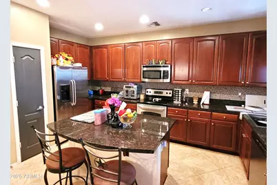 17558 N 114th Lane, Surprise, AZ 85378 - Photo 8