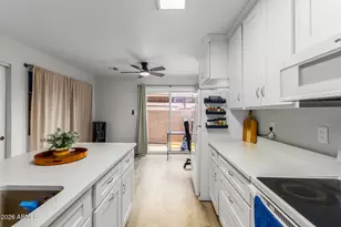 409 W Blackhawk Dr, Phoenix, AZ 85027 - Photo 12