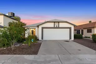 11921 N 76th Ln, Peoria, AZ 85345 - Photo 1