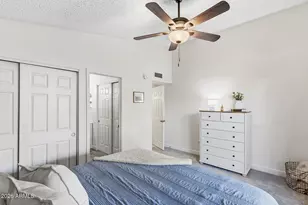 11921 N 76th Ln, Peoria, AZ 85345 - Photo 16