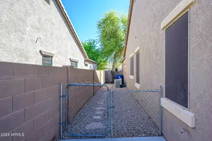 17618 W Crocus Dr, Surprise, AZ 85388 - Photo 38