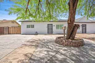 5046 N 41st Dr, Phoenix, AZ 85019 - Photo 1