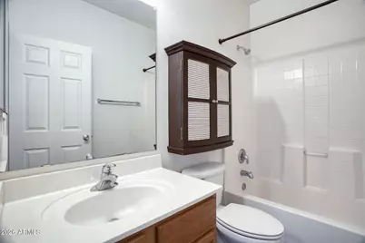 554 E San Carlos Way, Chandler, AZ 85249 - Photo 16