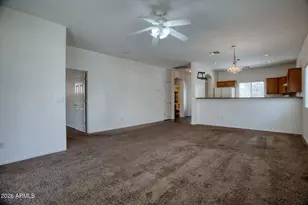 554 E San Carlos Way, Chandler, AZ 85249 - Photo 6