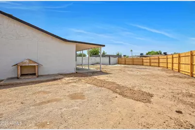 5050 N 41st Drive, Phoenix, AZ 85019 - Photo 18