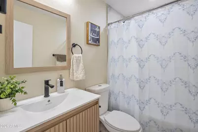 5050 N 41st Drive, Phoenix, AZ 85019 - Photo 14