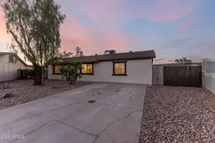 8226 W Meadowbrook Ave, Phoenix, AZ 85033 - Photo 2