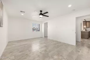 8226 W Meadowbrook Ave, Phoenix, AZ 85033 - Photo 22