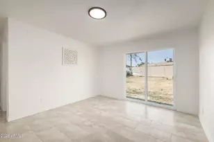 8226 W Meadowbrook Ave, Phoenix, AZ 85033 - Photo 16