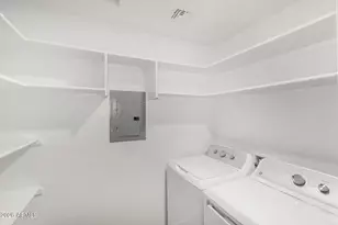 2208 E Alta Vista Rd, Phoenix, AZ 85042 - Photo 24