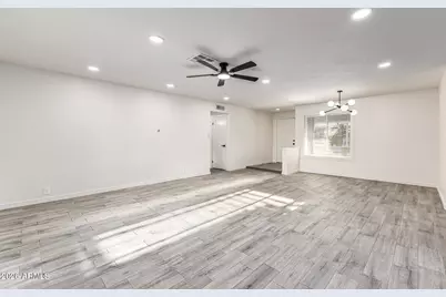 8521 N 53rd Drive, Glendale, AZ 85302 - Photo 10