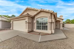 16641 N 35th Pl, Phoenix, AZ 85032 - Photo 2