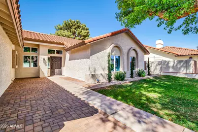 940 E Secretariat Drive, Tempe, AZ 85284 - Photo 4