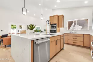 940 E Secretariat Dr, Tempe, AZ 85284 - Photo 20