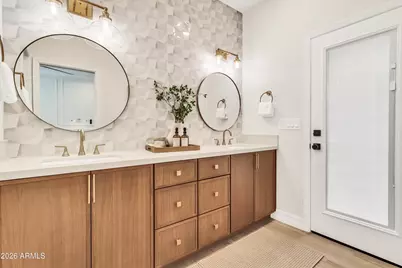 940 E Secretariat Drive, Tempe, AZ 85284 - Photo 38