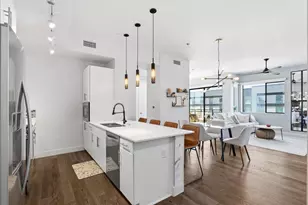 3131 N Central Ave, Phoenix, AZ 85012 - Photo 1