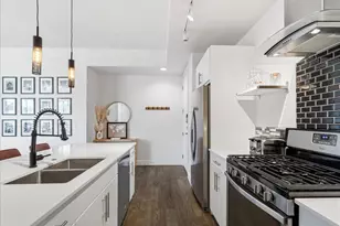 3131 N Central Ave, Phoenix, AZ 85012 - Photo 6