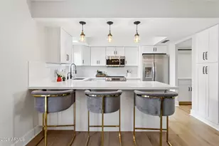 2818 E Clarendon Ave, Phoenix, AZ 85016 - Photo 4