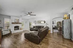 9764 W Rockwood Dr, Peoria, AZ 85382 - Photo 6