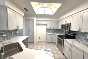 3506 E Rockwood Dr, Phoenix, AZ 85050 - Photo 8