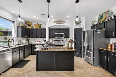 13522 N 176th Lane, Surprise, AZ 85388 - Photo 12