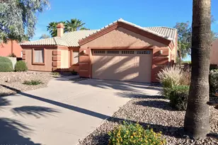880 W St Andrews Dr, Casa Grande, AZ 85122 - Photo 1