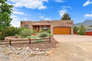 1061 Lanny Ln, Clarkdale, AZ 86324 - Photo 2