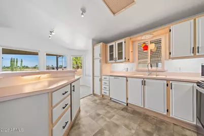 17200 W Bell Road #1575, Surprise, AZ 85374 - Photo 6