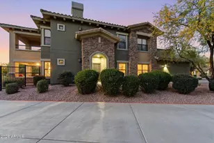 21320 N 56th St, Phoenix, AZ 85054 - Photo 2