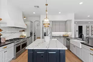 9219 W Molly Ln, Peoria, AZ 85383 - Photo 2