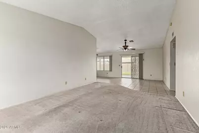 7926 W Shangri La Road, Peoria, AZ 85345 - Photo 4