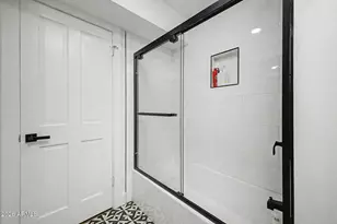 77 E Missouri Ave, Phoenix, AZ 85012 - Photo 22