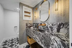 77 E Missouri Ave, Phoenix, AZ 85012 - Photo 16