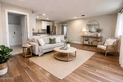 4649 S 38th Glen, Phoenix, AZ 85041 - Photo 4