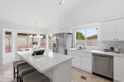 7756 W Hearn Road, Peoria, AZ 85381 - Photo 12